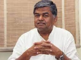 ಡಿಕೆಶಿ ಬಂಡೆ ಅಲ್ಲ, ರೈಲ್ವೆ ಇಂಜಿನ್: ಎಲ್ಲರನ್ನೂ ಎಳೆದುಕೊಂಡು ಹೋಗ್ತಿದ್ದಾರೆ- ಬಿ.ಕೆ ಹರಿಪ್ರಸಾದ್