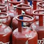 ಗ್ಯಾಸ್ ಸಿಲಿಂಡರ್ ವಿತರಣೆಯಲ್ಲಿ ಸಮಸ್ಯೆಯಾದ್ರೆ ಆಹಾರ ನಿರೀಕ್ಷಕರನ್ನು ಸಂಪರ್ಕಿಸಿ: ಜಿಲ್ಲಾಧಿಕಾರಿ