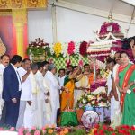“ಬಾಗಿನ” ವಾಚಿಸಿ ದಸರಾ ಉದ್ಘಾಟನೆಗೆ ಮೆರಗು ತಂದ ಬಾನು ಮುಷ್ತಾಕ್.