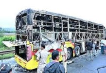 ಬಸ್ ದುರಂತದಲ್ಲಿ 20 ಮಂದಿ ಸಾವು, 27 ಮಂದಿ ಪಾರು- ಆಂಧ್ರ ಗೃಹಸಚಿವೆ ಮಾಹಿತಿ