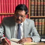 “ಇವು ನನ್ನ ಮೇಲೆ ಪರಿಣಾಮ ಬೀರುವುದಿಲ್ಲ’” : ಸುಪ್ರೀಂ ಕೋರ್ಟ್ನಲ್ಲಿ ಸನಾತನಿ ವಕೀಲನೊಬ್ಬ ಶೂ ಎಸೆಯಲು ಪ್ರಯತ್ನಿಸಿದ ನಂತರ ಸಿಜೆಐ ಗವಾಯಿ ಪ್ರತಿಕ್ರಿಯೆ.