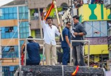 ಕರೂರ್ ಕಾಲ್ತುಳಿತ ಘಟನೆ : ನಟ ವಿಜಯ್ “ಪ್ರಚಾರ ಬಸ್” ಪೊಲೀಸರ ವಶಕ್ಕೆ.