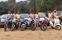 8 ಮಂದಿ ದರೋಡೆಕೋರರ ಬಂಧನ : 16 ಲಕ್ಷ ರೂ ಮೌಲ್ಯದ, 10 ವಾಹನ ವಶ