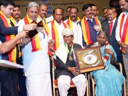 ಕರ್ನಾಟಕದಲ್ಲಿ ಕನ್ನಡದಲ್ಲೆ ಮಾತನಾಡುತ್ತೇವೆಂದು ಎಲ್ಲರೂ ಶಪಥ ಮಾಡಬೇಕು- ಸಿಎಂ ಸಿದ್ದರಾಮಯ್ಯ