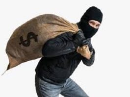 ಇಡಿ ಅಧಿಕಾರಿಗಳ ಸೋಗಿನಲ್ಲಿ ಬಂದು 3 ಕೋಟಿ ರೂ.ಗೂ ಹೆಚ್ಚು ಮೌಲ್ಯದ ಚಿನ್ನಾಭರಣ ದೋಚಿದ ಖದೀಮರು