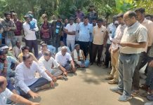 ತಂಬಾಕು ಬೆಳೆಗಾರರ ಸಮಸ್ಯೆಗಳನ್ನು ಬಗೆಹರಿಸಲು ನಿರ್ದೇಶಿಸಿ- ಎಂ.ಲಕ್ಷ್ಮಣ್