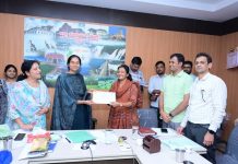 “ಅಕ್ಕನ ಬುತ್ತಿ”ಅಡುಗೆ ತಯಾರಿಕಾ ಕೇಂದ್ರದ ಪ್ರಚಾರ ಕಾರ್ಯಕ್ರಮಕ್ಕೆ ಜಿ.ಪಂ CEO ಚಾಲನೆ