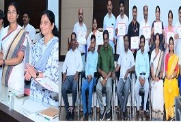 ಉತ್ತಮ ಪ್ರಗತಿ ಸಾಧಿಸಿದ ಪಿಡಿಓಗಳಿಗೆ ಪ್ರಶಂಸನಾ ಪತ್ರ ನೀಡಿ ಅಭಿನಂದಿಸಿದ ಮಂಡ್ಯ ಜಿ.ಪಂ. ಸಿಇಓ