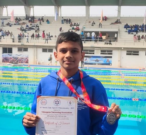 ಈಜು ಚಾಂಪಿಯನ್ ಶಿಪ್: ಚಿನ್ನ, ಬೆಳ್ಳಿ ಪದಕ ಮುಡಿಗೇರಿಸಿಕೊಂಡ ಮೈಸೂರು ಯುವಕ