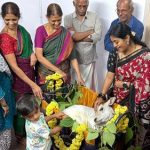 ಮೈಸೂರು: ಪುಟ್ಟ ಕರುವಿಗೆ ‘ತೊಟ್ಟಲು ಶಾಸ್ತ್ರ’ ನೆರವೇರಿಸಿದ ಕುಟುಂಬ