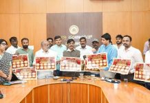 ಮುಡುಕುತೊರೆ ಜಾತ್ರೆ ಸಾಂಸ್ಕೃತಿಕ ಕಾರ್ಯಕ್ರಮದ ಪೋಸ್ಟರ್ ಬಿಡುಗಡೆಗೊಳಿಸಿದ ಸಚಿವ ಡಾ.ಹೆಚ್.ಸಿ.ಮಹದೇವಪ್ಪ