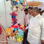 ಸ್ವದೇಶಿ ಕರಕುಶಲ ವಸ್ತು ತಯಾರಿಕೆಗೆ ಉತ್ತೇಜನ ಅಗತ್ಯ: ಸಚಿವ ಕೆ.ಹೆಚ್ ಮುನಿಯಪ್ಪ