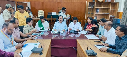 ಮಾ.23ರಿಂದ ವೈರಮುಡಿ ಬ್ರಹ್ಮೋತ್ಸವ: ಭಕ್ತಾದಿಗಳಿಗೆ ತೊಂದರೆ ಆಗದಂತೆ ಅಗತ್ಯ ಕ್ರಮವಹಿಸಿ- ಸಚಿವ ಚಲುವರಾಯಸ್ವಾಮಿ