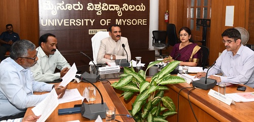 ಮೈಸೂರು ವಿವಿ ಬಜೆಟ್ ಮಂಡನೆ,  ಅನುಮೋದನೆ