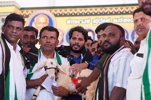 ಅತಿವೃಷ್ಠಿ, ಹುಲಿ ದಾಳಿಯಾದ ಕುಟುಂಬಕ್ಕೆ ಪರಿಹಾರ ನೀಡಲಿಲ್ಲ, ಅದೇ ಕೇರಳಕ್ಕೆ 10 ಕೋಟಿ ಪರಿಹಾರ-ನಿಖಿಲ್ ಕುಮಾರಸ್ವಾಮಿ ಕಿಡಿ