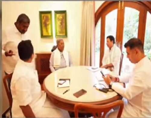 ಉಪಚುನಾವಣೆ ಟಿಕೆಟ್ ಕಗ್ಗಂಟು: ಸುರ್ಜೇವಾಲಗೆ ಅಭಿಪ್ರಾಯ ತಿಳಿಸಿದ ಸಿಎಂ, ಡಿಸಿಎಂ, ಸಚಿವರು