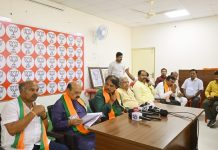 ಅನುದಾನ ಕಡಿತ : ಯಾವ ಮುಖ ಇಡ್ಕೊಂಡು ವೋಟ್ ಕೇಳ್ತಾರೆ-ಆರ್.ಅಶೋಕ್