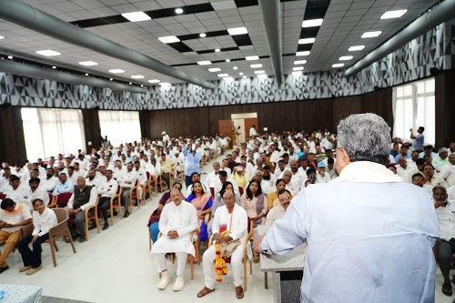 ಬಡವರಿಗೆ ಶಕ್ತಿ ತುಂಬುವ ಕಾಂಗ್ರೆಸ್ ಅಭ್ಯರ್ಥಿ ಉಮೇಶ್ ಮೇಟಿಯವರನ್ನು ಗೆಲ್ಲಿಸಿ- ಸಿಎಂ ಸಿದ್ದರಾಮಯ್ಯ ಮನವಿ