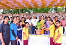 ವಿದ್ಯಾರ್ಥಿಗಳು ಕ್ರೀಡಾಮನೋಭಾವ ಬೆಳೆಸಿಕೊಳ್ಳಿ- ಕುಲಸಚಿವೆ ಎಂ.ಕೆ ಸವಿತಾ ಕರೆ