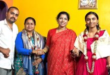 SSLC ಪರೀಕ್ಷೆಯಲ್ಲಿ 2ನೇ ಸ್ಥಾನ ಪಡೆದ ವಿದ್ಯಾರ್ಥಿನಿಗೆ ಡಾ: ಪುಷ್ಪ ಅಮರನಾಥ್ ಅಭಿನಂದನೆ