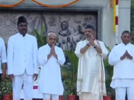 ಸಿಎಂ ಆಗಿ ಮೊದಲ ಬಾರಿಗೆ ಡಿಕೆ ಶಿವಕುಮಾರ್ ವಿಧಾನಸೌಧ ರೌಂಡ್ಸ್ : ಪ್ರತಿಮೆಗಳಿಗೆ ಪುಷ್ಪಾರ್ಚನೆ