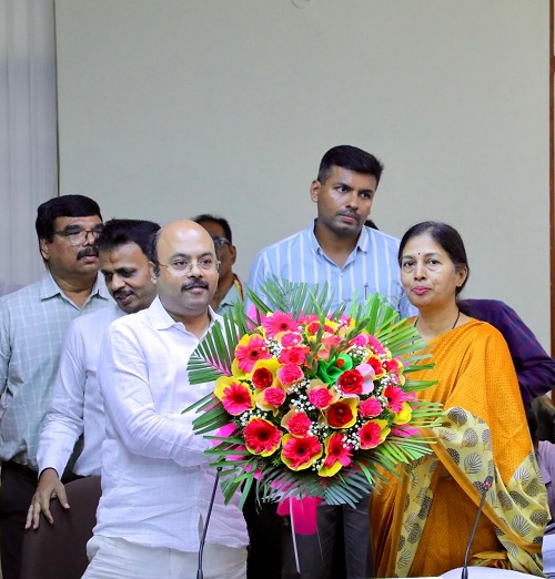 ನಗರಾಭಿವೃದ್ಧಿ ಪ್ರಾಧಿಕಾರಗಳು ಕಡ್ಡಾಯವಾಗಿ ಪ್ರತಿ ತಿಂಗಳು ಸಭೆ ನಡೆಸಬೇಕು- ಸಚಿವ ಡಾ. ಯತೀಂದ್ರ ಸಿದ್ದರಾಮಯ್ಯ