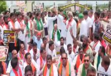 ತಮಿಳುನಾಡಿಗೆ ನೀರು ಬಿಡದಂತೆ ಆಗ್ರಹ: ಕೆಆರ್ ಎಸ್ ನಲ್ಲಿ ಬಿಜೆಪಿ ಪ್ರತಿಭಟನೆ