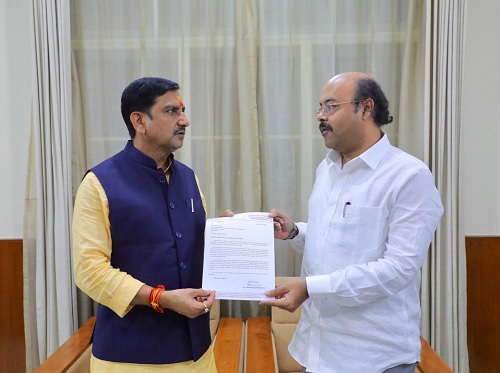 ಕೇಂದ್ರ ಸಚಿವರ ಭೇಟಿ: ಅನುದಾನ ಬಿಡುಗಡೆಗೆ ಸಚಿವ ಯತೀಂದ್ರ ಸಿದ್ದರಾಮಯ್ಯ ಮನವಿ