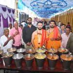 ಮೈಸೂರಿನಲ್ಲಿಆಷಾಢ ಸಂಭ್ರಮ: ತಾಯಿ ಚಾಮುಂಡೇಶ್ವರಿಗೆ ವಿಶೇಷ ಪೂಜೆ, ಭಕ್ತರಿ ಅನ್ನಸಂತರ್ಪಣೆ