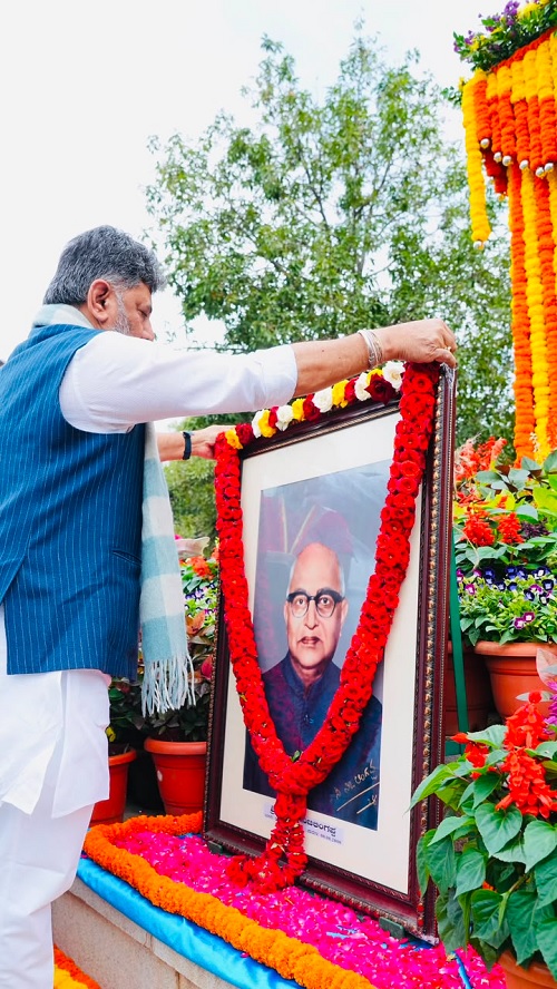 ಸಚಿವ ಸಂಪುಟದಲ್ಲಿ ಮಹಿಳೆಯರಿಗೆ ಸ್ಥಾನ ಸಿಗಲಿದೆ: ಸಿಎಂ ಡಿ.ಕೆ ಶಿವಕುಮಾರ್ ಭರವಸೆ