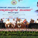 ನಾವೆಲ್ಲಾ ಟೀಮ್ ಕರ್ನಾಟಕವಾಗಿ ಕೆಲಸ ಮಾಡೋಣ: ಕಾನೂನು ಚೌಕಟ್ಟಿನಲ್ಲಿ ಜನರ ಸಮಸ್ಯೆಗೆ ಸ್ಪಂದಿಸಿ- ಸಿಎಂ ಡಿಕೆಶಿ