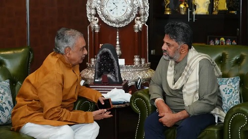 ಸಿಎಂ ಡಿಕೆಶಿ ಭೇಟಿ: ಅಸಮಾಧಾನದಿಂದಲೇ ಹೊರ ನಡೆದ ಬಸವರಾಜ ಹೊರಟ್ಟಿ?