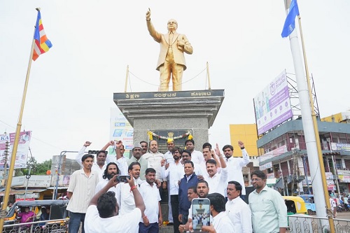 ಮಹಾನ್ ಚೇತನಗಳ ಪ್ರತಿಮೆಗಳಿಗೆ ಮಾಲಾರ್ಪಣೆ : ಗೌರವ ನಮನ ಸಲ್ಲಿಸಿದ ಸಚಿವ ಡಾ. ಯತೀಂದ್ರ...