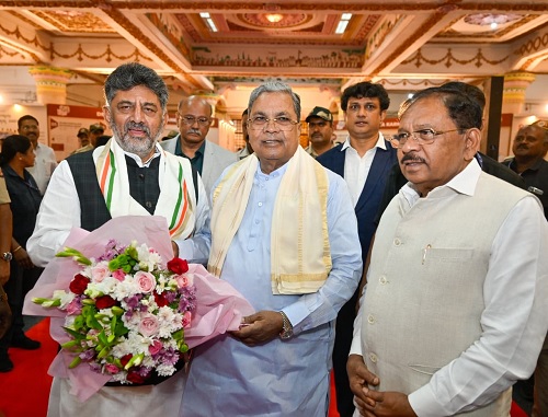 ಡಿಕೆಶಿ ಸರ್ಕಾರ ಸರಿಯಾದ ಹಾದಿಯಲ್ಲಿ ಸಾಗುತ್ತಿದೆ: ಪ್ರಣಾಳಿಕೆಯಲ್ಲಿ ನೀಡಿರುವ ಎಲ್ಲಾ ಭರವಸೆ ಈಡೇರಿಸಿ-ಮಾಜಿ ಸಿಎಂ ಸಿದ್ದರಾಮಯ್ಯ