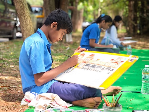 ಮೈಸೂರು ದಸರಾ ಚಿತ್ರಕಲಾ ಸ್ಪರ್ಧೆ: ವಿಜೇತ ಮಕ್ಕಳಿಗೆ ಬಹುಮಾನವಾಗಿ ಸೈಕಲ್ ವಿತ...