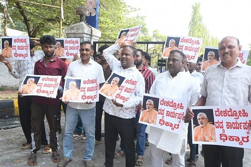 Protest gandhi1