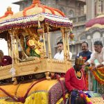 ಅಂಬಾರಿ ಹೊತ್ತು ಸಾಗಿದ ಕ್ಯಾಪ್ಟನ್ ಪ್ರಶಾಂತ : ಜಂಬೂಸವಾರಿ ನೋಡಿ ಕಣ್ತುಂಬಿಕೊಡ ಜನರು ಅಂಬಾರಿ ಹೊತ್ತು ಸಾಗಿದ ಕ್ಯಾಪ್ಟನ್ ಪ್ರಶಾಂತ : ಜಂಬೂಸವಾರಿ ನೋಡಿ ಕಣ್ತುಂಬಿಕೊಡ ಜನರು