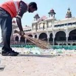 ಮೈಸೂರು ದಸರಾ ಯಶಸ್ವಿ: ಪಾಲಿಕೆಯಿಂದ ಸ್ವಚ್ಛತಾ ಕಾರ್ಯ ತ್ಯಾಜ್ಯ ಸಂಗ್ರಹಣೆ, ವಿಲೇವಾರಿ ಮೈಸೂರು ದಸರಾ ಯಶಸ್ವಿ: ಪಾಲಿಕೆಯಿಂದ ಸ್ವಚ್ಛತಾ ಕಾರ್ಯ ತ್ಯಾಜ್ಯ ಸಂಗ್ರಹಣೆ, ವಿಲೇವಾರಿ