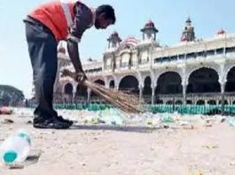 ಮೈಸೂರು ದಸರಾ ಯಶಸ್ವಿ: ಪಾಲಿಕೆಯಿಂದ ಸ್ವಚ್ಛತಾ ಕಾರ್ಯ ತ್ಯಾಜ್ಯ ಸಂಗ್ರಹಣೆ, ವಿಲೇವಾರಿ ಮೈಸೂರು ದಸರಾ ಯಶಸ್ವಿ: ಪಾಲಿಕೆಯಿಂದ ಸ್ವಚ್ಛತಾ ಕಾರ್ಯ ತ್ಯಾಜ್ಯ ಸಂಗ್ರಹಣೆ, ವಿಲೇವಾರಿ