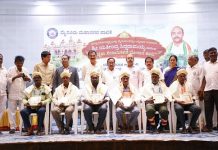 ಮೈಸೂರು ದಸರಾ ಯಶಸ್ಸಿನಲ್ಲಿ ಸ್ವಚ್ಛತಾ ಸೇನಾನಿಗಳ ಸೇವೆ ಅನನ್ಯ- ಸಚಿವ ಡಾ ಯತೀಂದ್ರ ಸಿದ್ದರಾಮಯ್ಯ ಮೈಸೂರು ದಸರಾ ಯಶಸ್ಸಿನಲ್ಲಿ ಸ್ವಚ್ಛತಾ ಸೇನಾನಿಗಳ ಸೇವೆ ಅನನ್ಯ- ಸಚಿವ ಡಾ ಯತೀಂದ್ರ ಸಿದ್ದರಾಮಯ್ಯ