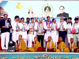 ಬುದ್ಧರು ವೈಜ್ಞಾನಿಕ ಚಿಂತನೆ ಮತ್ತು ಸಮಾನತೆಯ ಸಾರವಿರುವ ಧರ್ಮವನ್ನು ಸ್ಥಾಪಿಸಿದ ಮಹಾನ್ ಚೇತನ- ಸಚಿವ ಡಾ. ಯತೀಂದ್ರ ಸಿದ್ದರಾಮಯ್ಯ ಬುದ್ಧರು ವೈಜ್ಞಾನಿಕ ಚಿಂತನೆ ಮತ್ತು ಸಮಾನತೆಯ ಸಾರವಿರುವ ಧರ್ಮವನ್ನು ಸ್ಥಾಪಿಸಿದ ಮಹಾನ್ ಚೇತನ- ಸಚಿವ ಡಾ. ಯತೀಂದ್ರ ಸಿದ್ದರಾಮಯ್ಯ